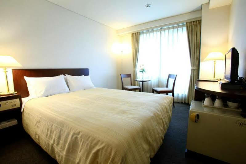 Hotel Yokohama Camelot Japan Eksteriør bilde